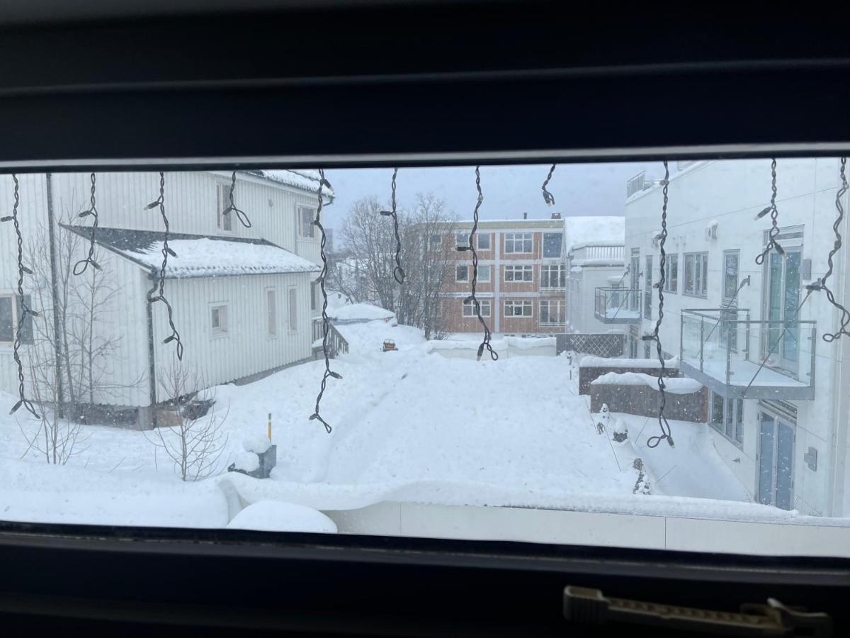Guesthouse In Tromso Center By Dada エクステリア 写真
